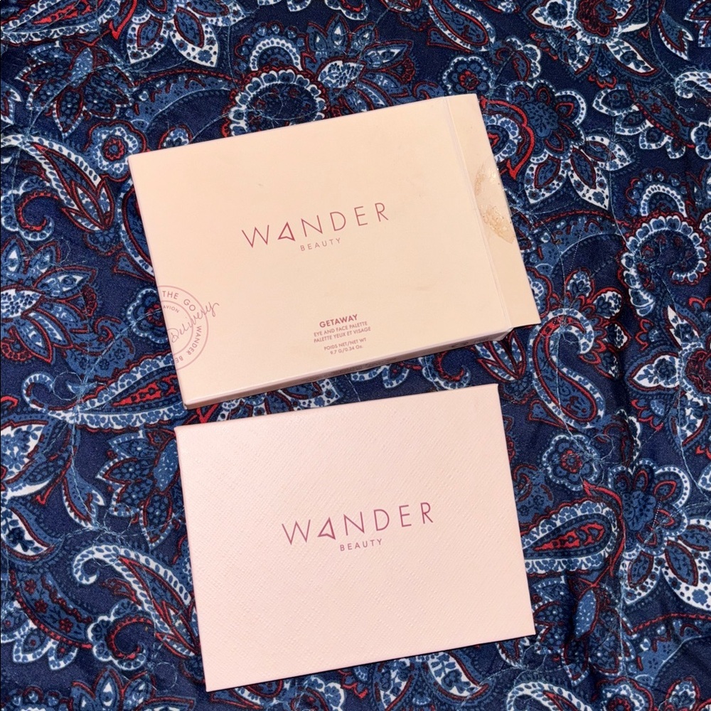 Wander‎ Beauty face and eye pallet
